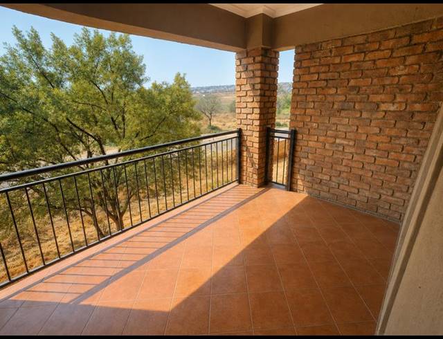 2 BEDROOM APARTMENT FOR SALE IN HEUWELOORD
